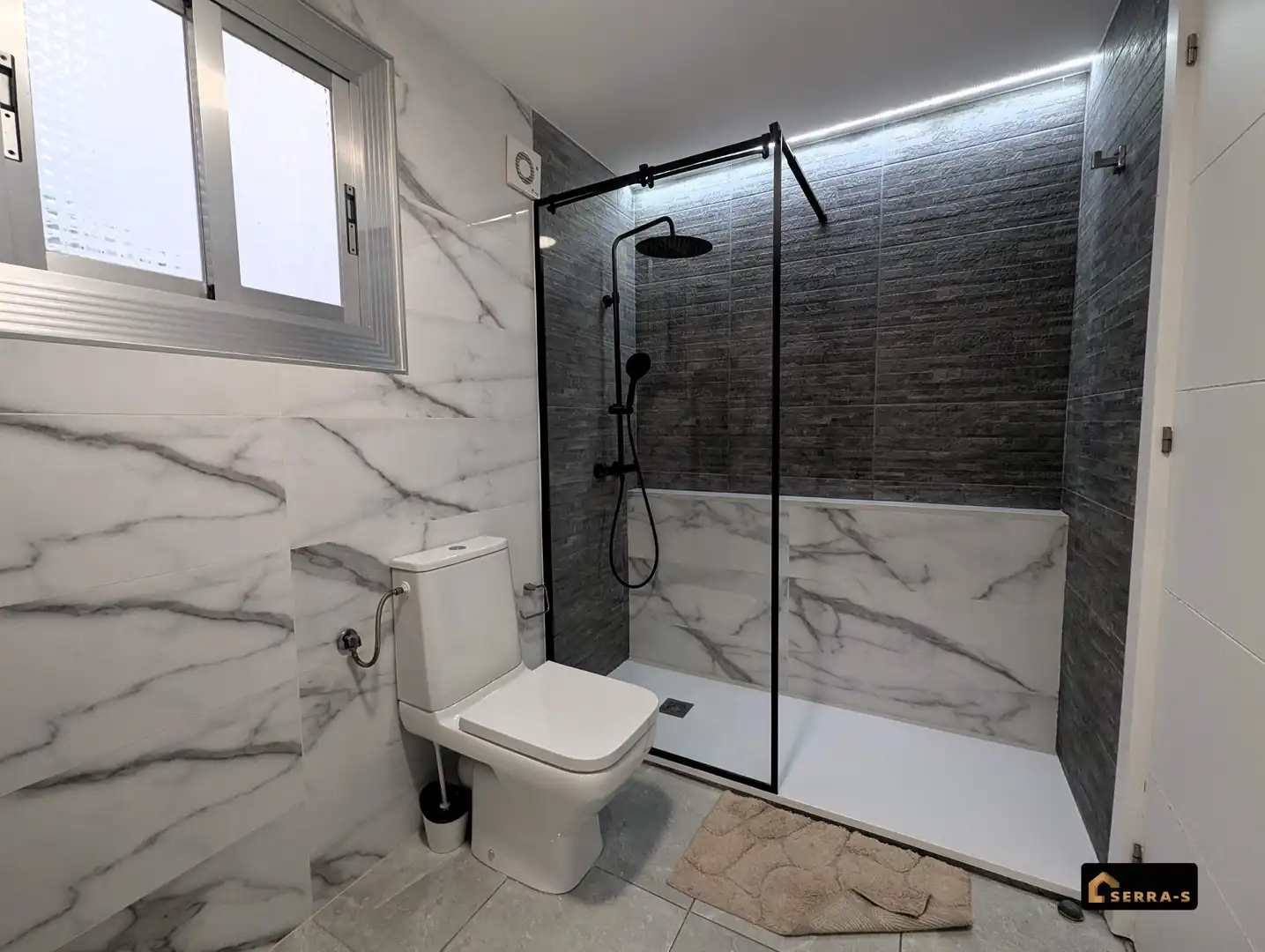 Bathroom of Flat for sale in Blanes  with Air Conditioner and Balcony