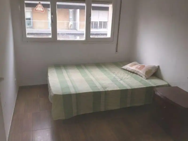 Habitación de Piso de alquiler en L'Hospitalet de Llobregat con Amueblado y Horno