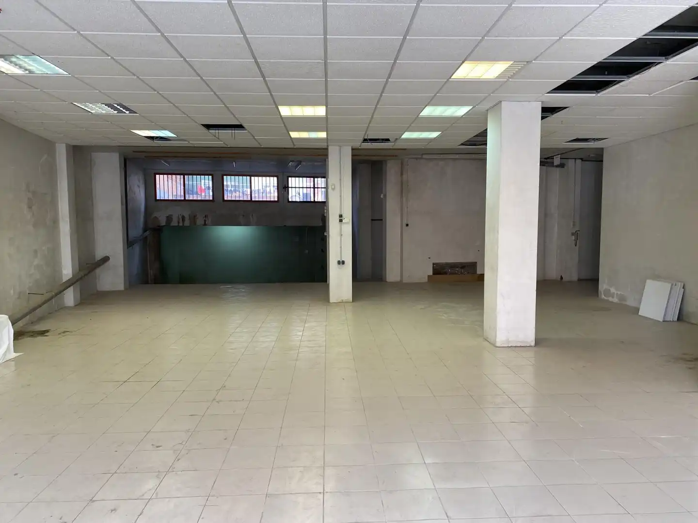 Locale commerciale in vendita a Mossén Jacint Verdaguer, imagen 3