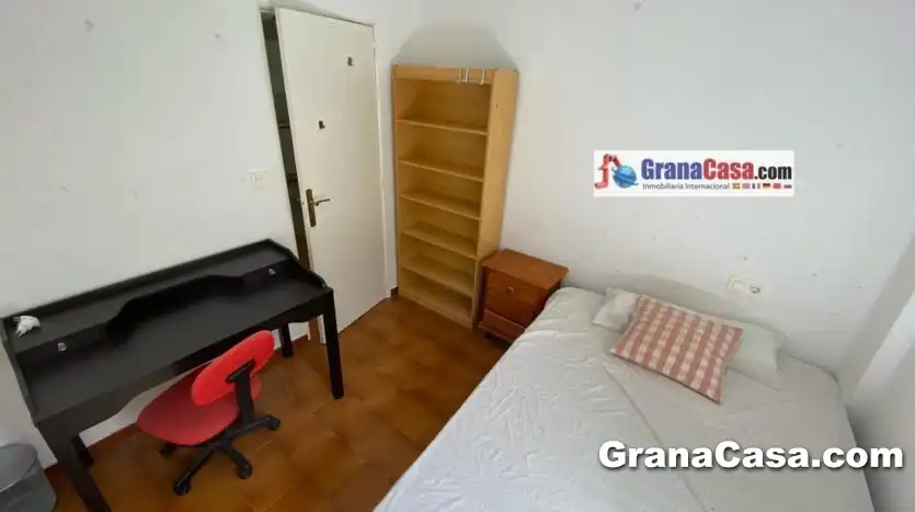 Habitación de Piso de alquiler en Granada con Terraza, Amueblado y Horno