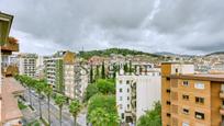 Vista exterior de Àtic en venda en  Barcelona Capital amb Calefacció, Terrassa i Balcó