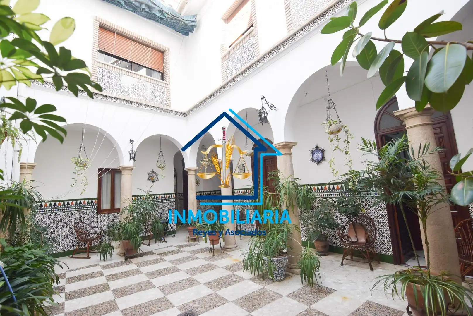 Jardí de Casa o xalet en venda en Córdoba amb Aire condicionat