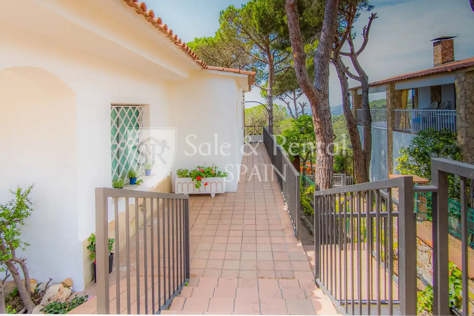 Garden of Houses for sale in Lloret de Mar  with Air Conditioner, Heating and Private garden
