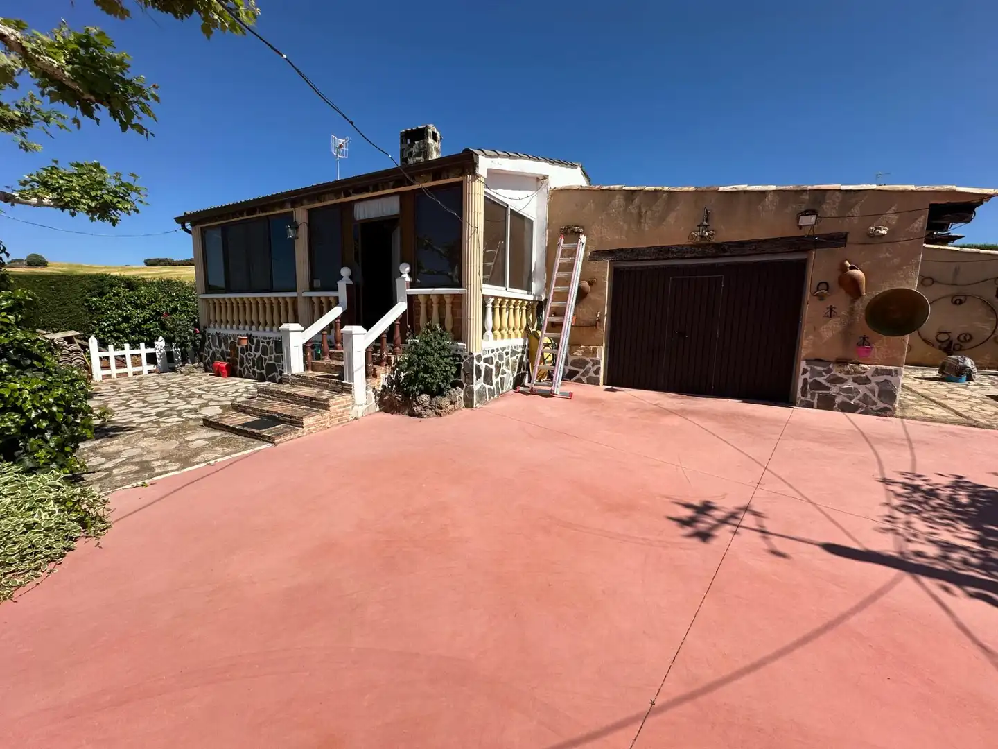 Exterior view of Houses for sale in Villar de Olalla  with Air Conditioner, Heating and Private garden