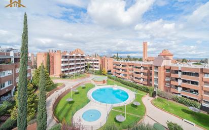 Exterior view of Duplex for sale in Pozuelo de Alarcón  with Heating, Terrace and Storage room