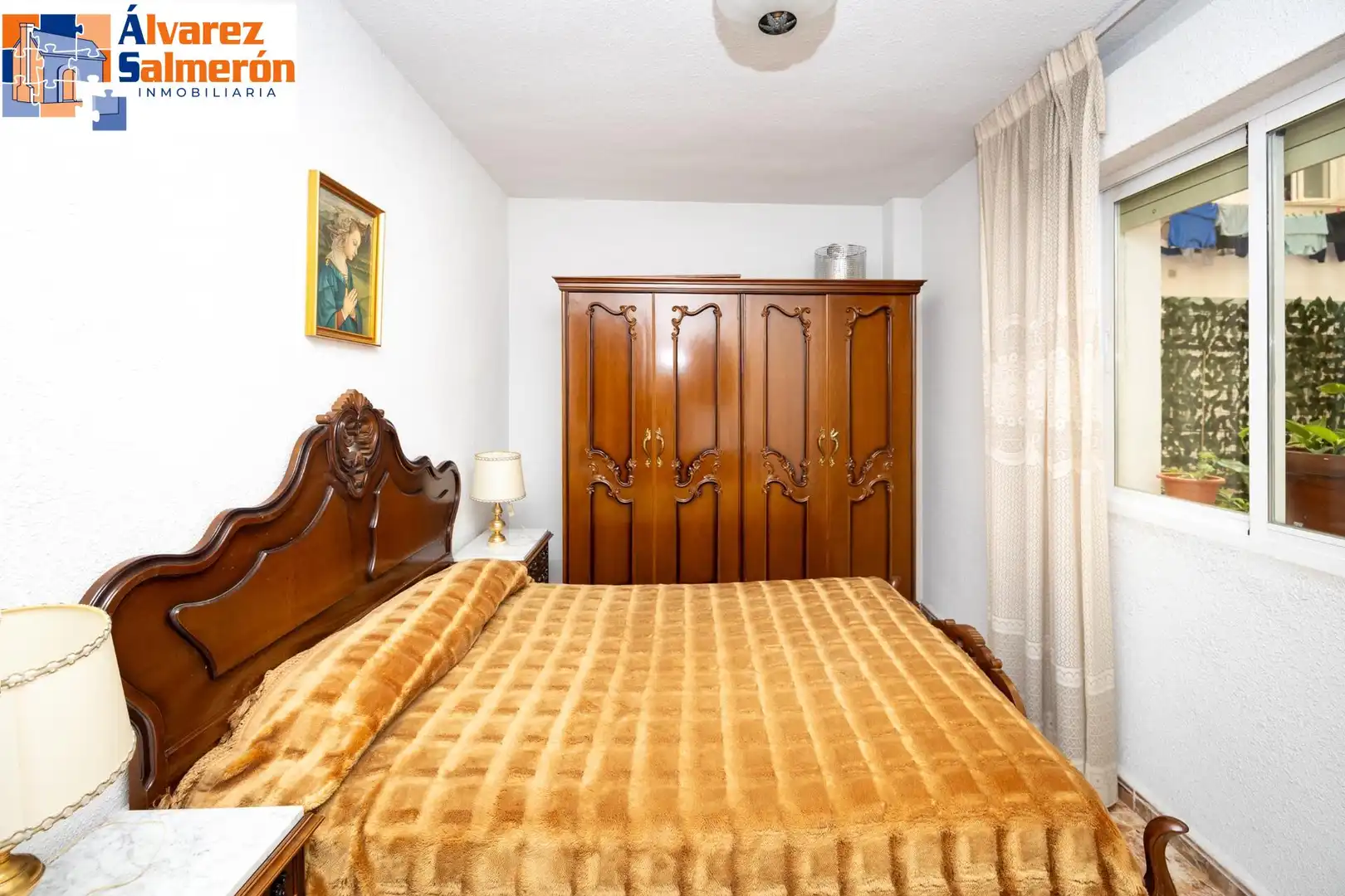 Bedroom of Flat for sale in Granada  with Terrace and Furnished