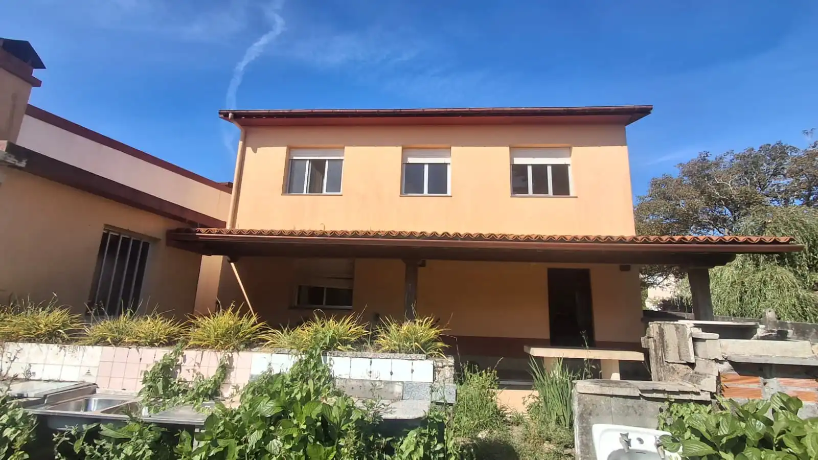 Vista exterior de Casa o xalet en venda en Porto do Son amb Jardí privat, Terrassa i Traster