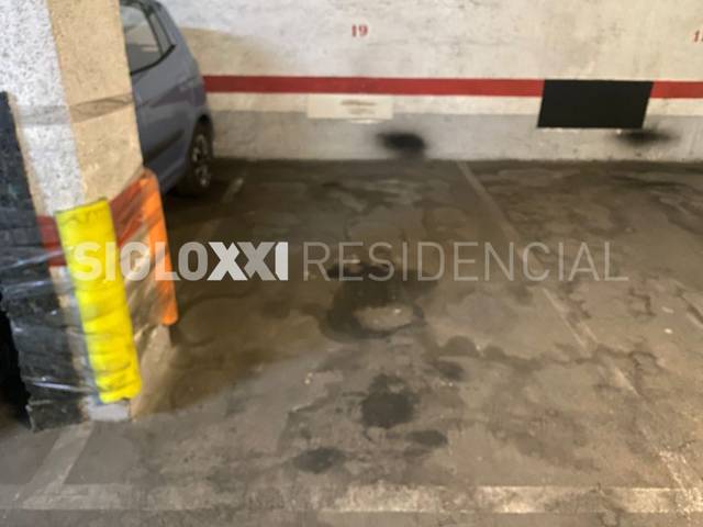 Garaje en Alquiler en VALLESPIR en Sants