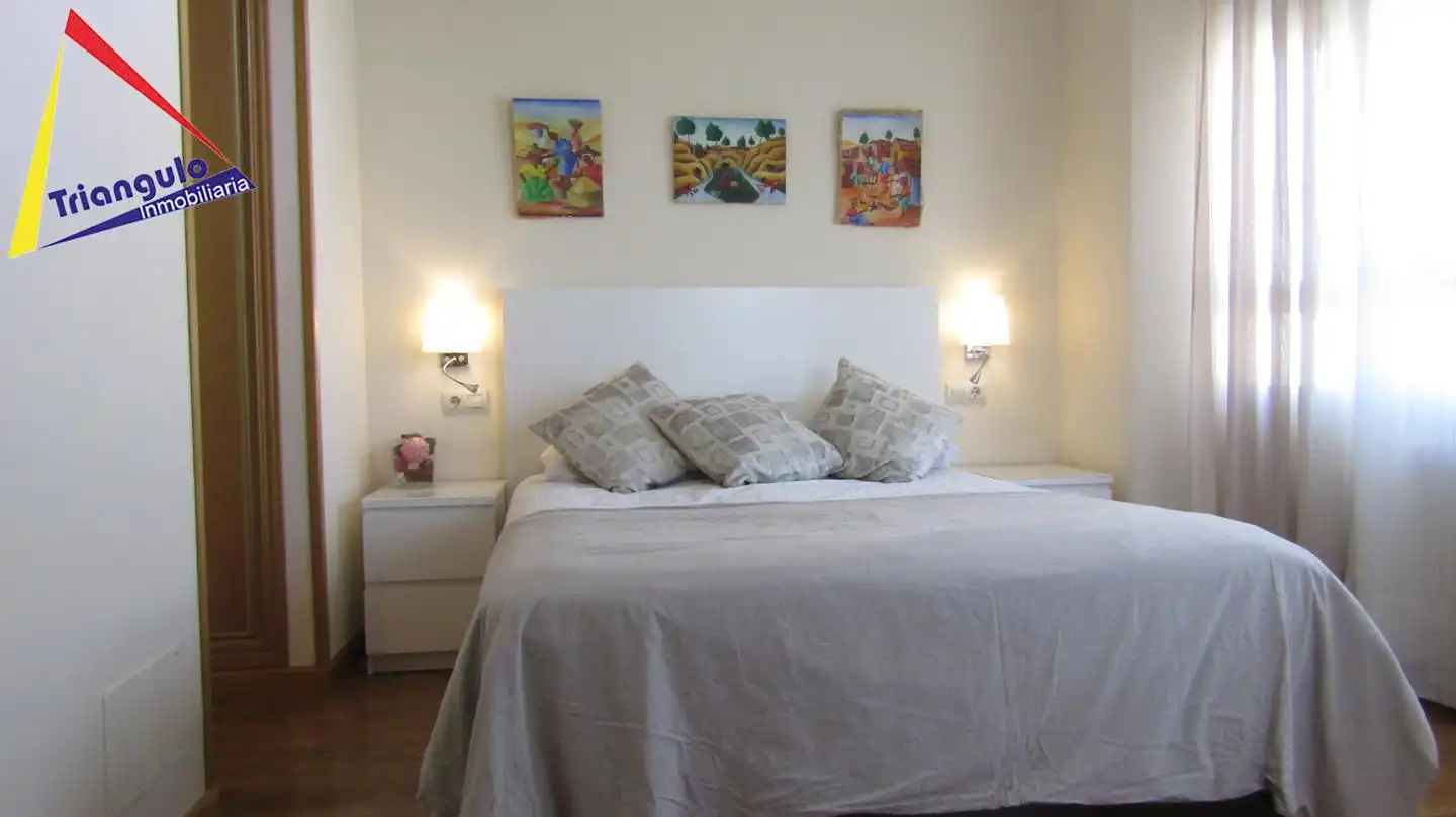 Dormitori de Casa adosada en venda en Encinillas amb Calefacció, Jardí privat i Terrassa