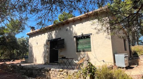 Finca rústica con almacén en Ráfales