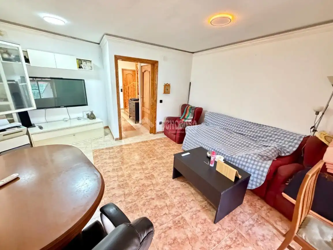 Sala de estar de Casa adosada en venta en Daganzo de Arriba con Aire acondicionado y Calefacción