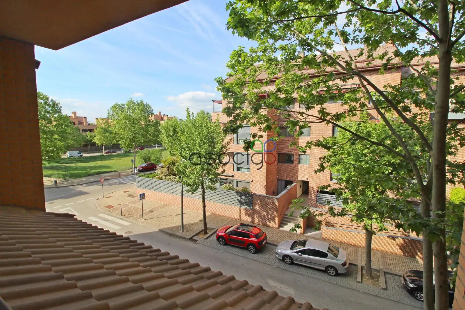 Vista exterior de Pis en venda en Yebes amb Calefacció, Terrassa i Traster