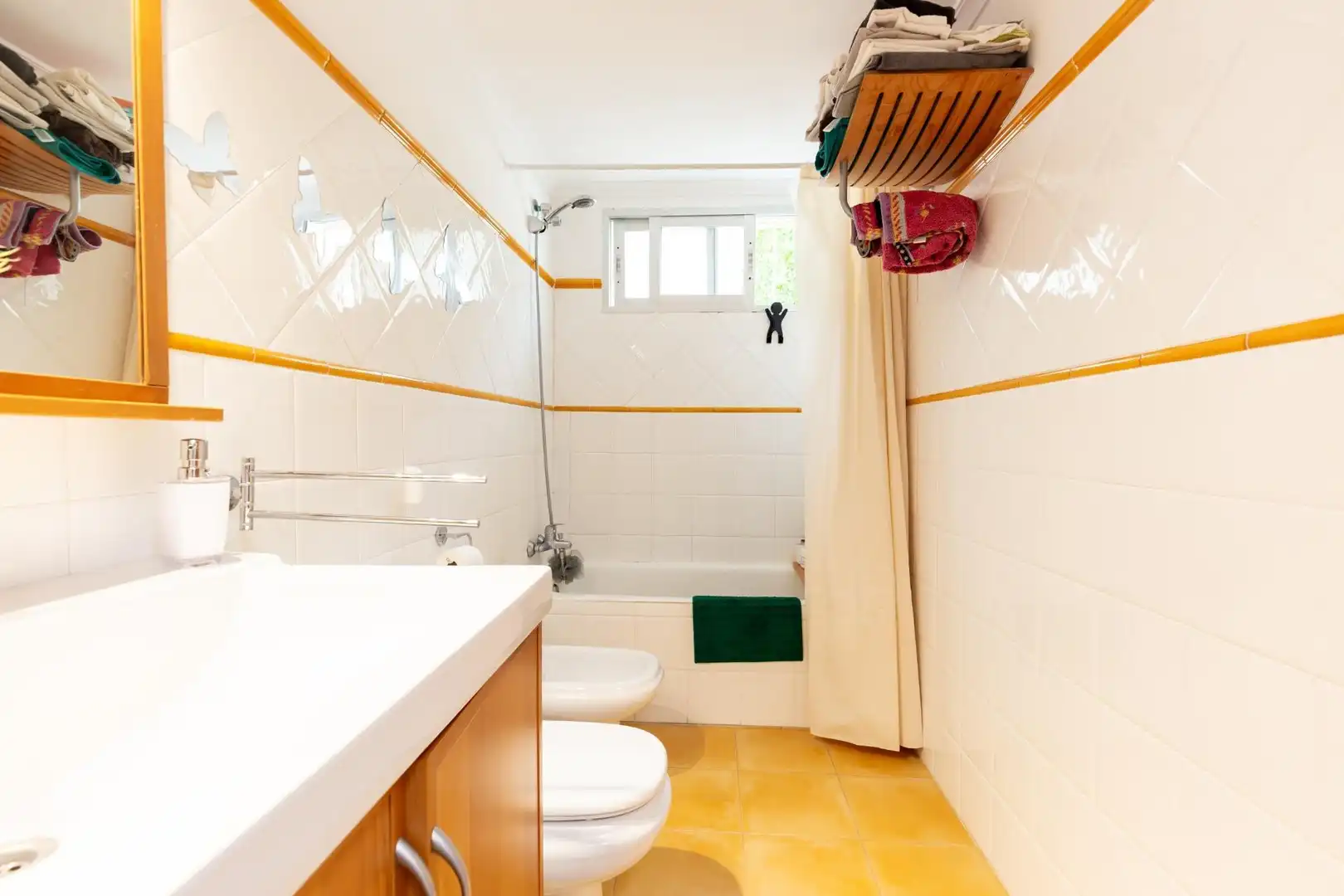 Baño de Planta baja en venta en Calvià con Aire acondicionado, Calefacción y Jardín privado