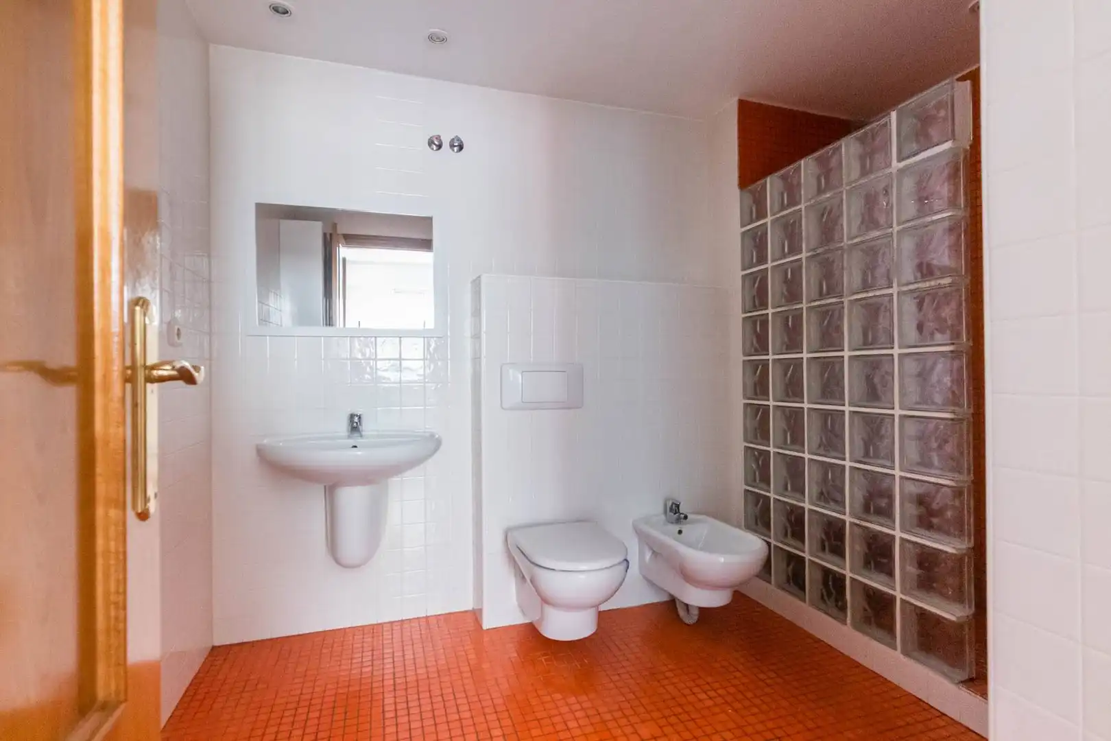 Baño de Piso de alquiler en Murcia