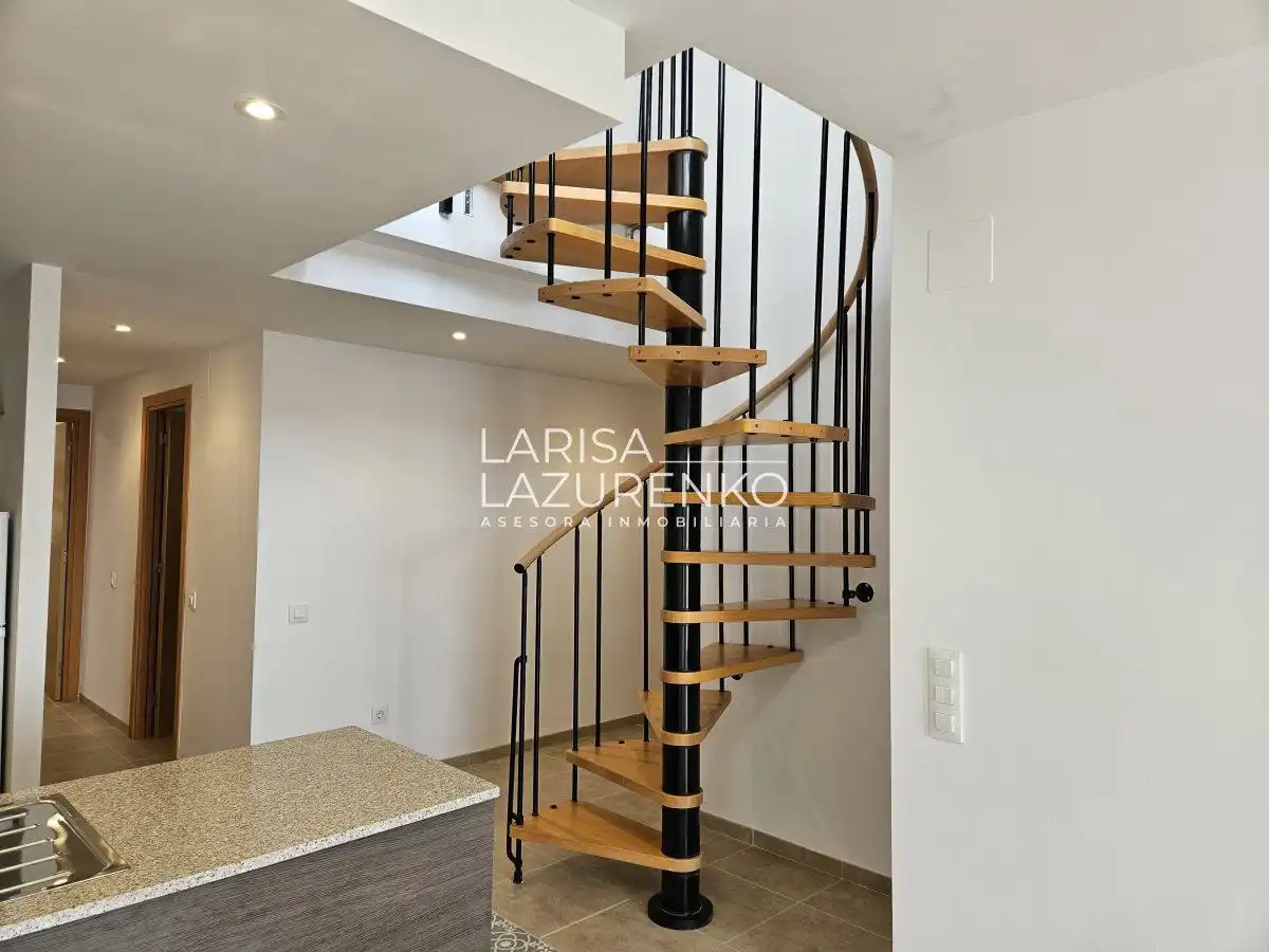 Dúplex en venta en L'Aldea con Terraza y Balcón