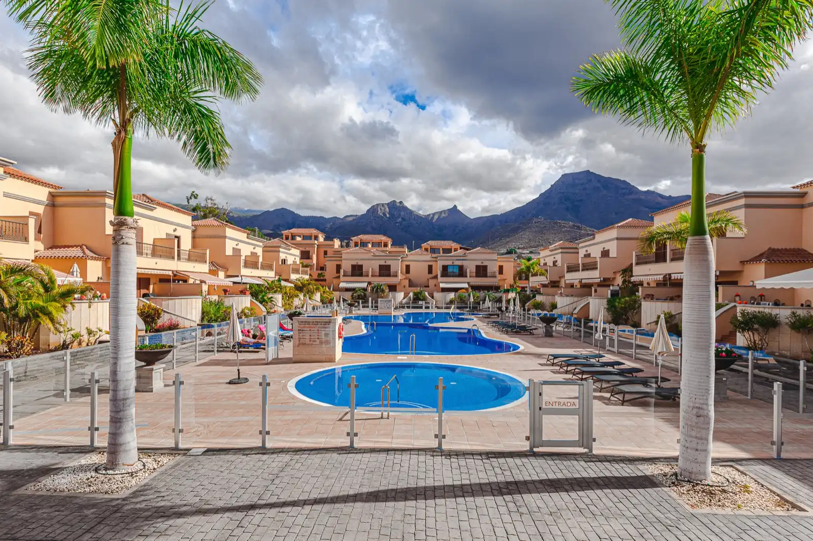 House with terrace for sale in Costa Adeje