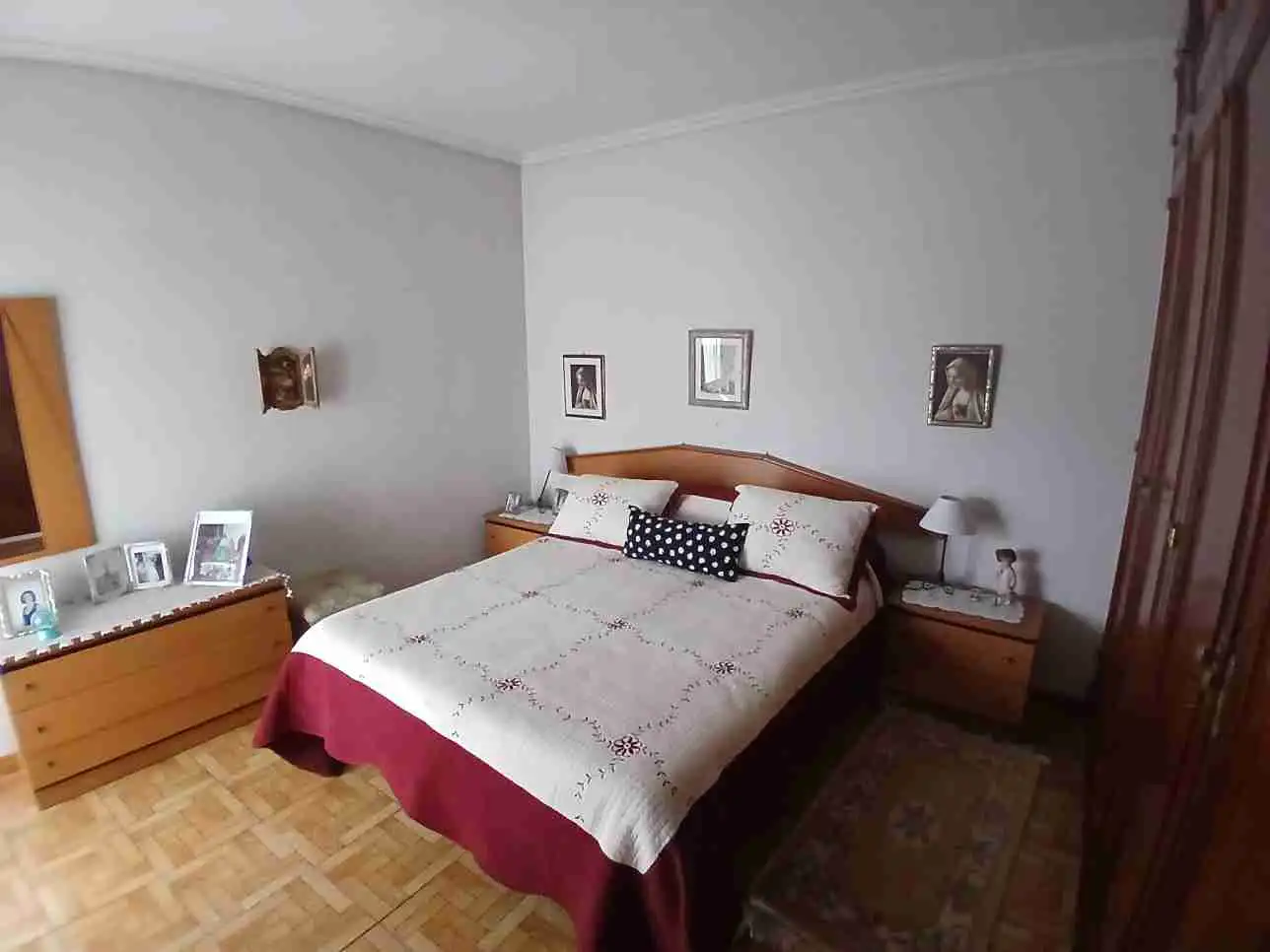 Dormitori de Casa o xalet en venda en Segovia amb Calefacció, Jardí privat i Terrassa