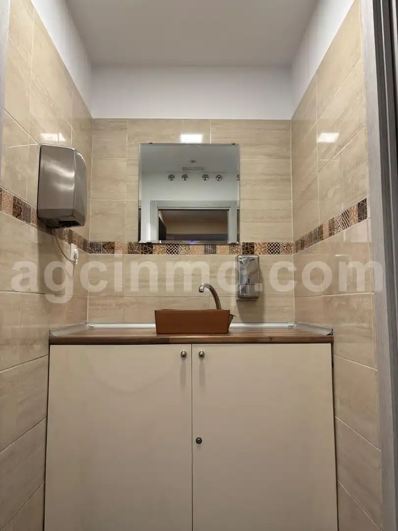 Local comercial en traspaso en Calle Calle del Kilimanjaro, imagen 15
