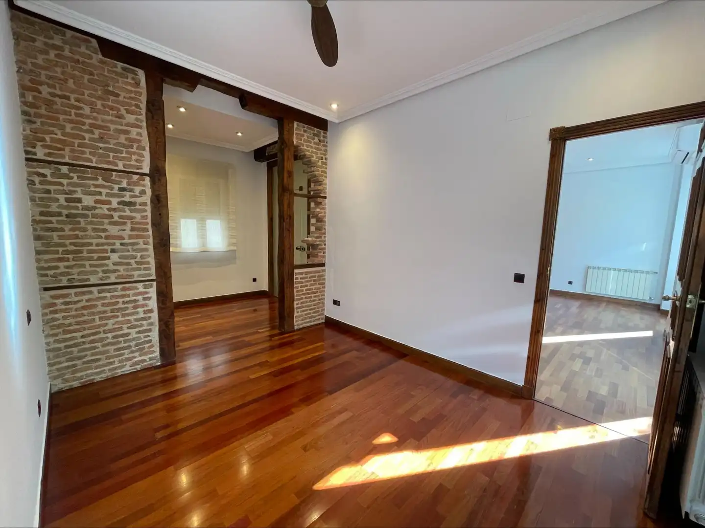 Sala d'estar de Pis de lloguer en Madrid amb Aire condicionat, Calefacció i Balcó