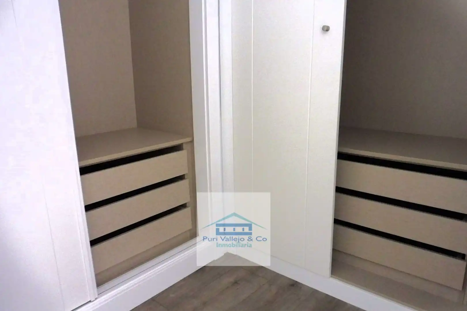 Habitación de Piso de alquiler en Córdoba con Aire acondicionado, Terraza y Trastero