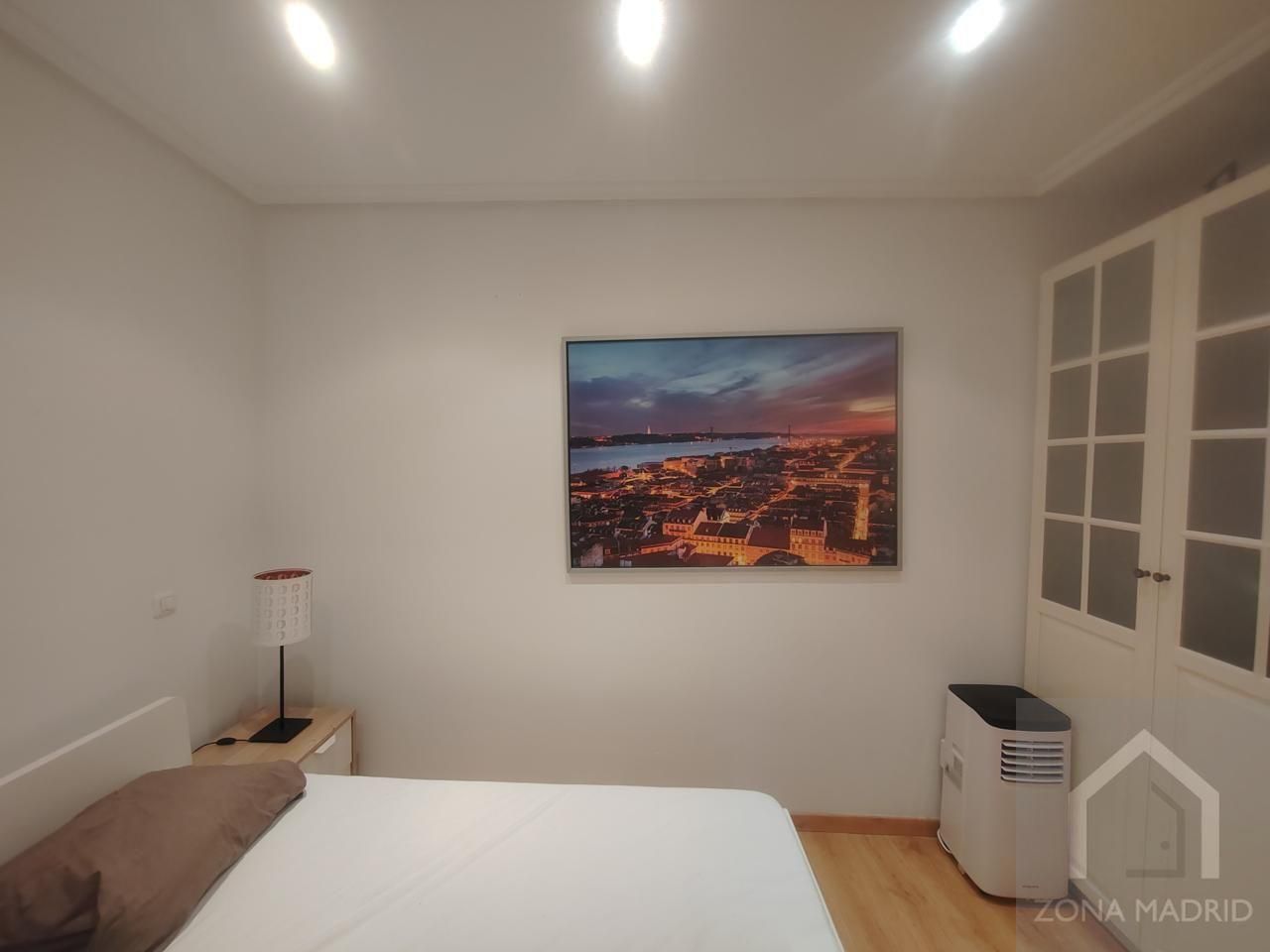 Dormitori de Apartament en venda en  Madrid Capital amb Moblat