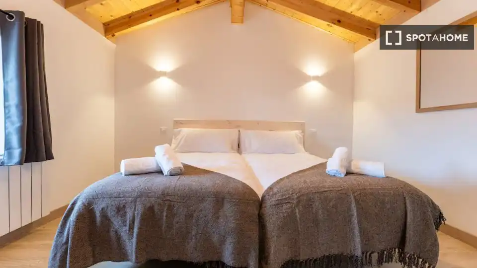Room in Somo