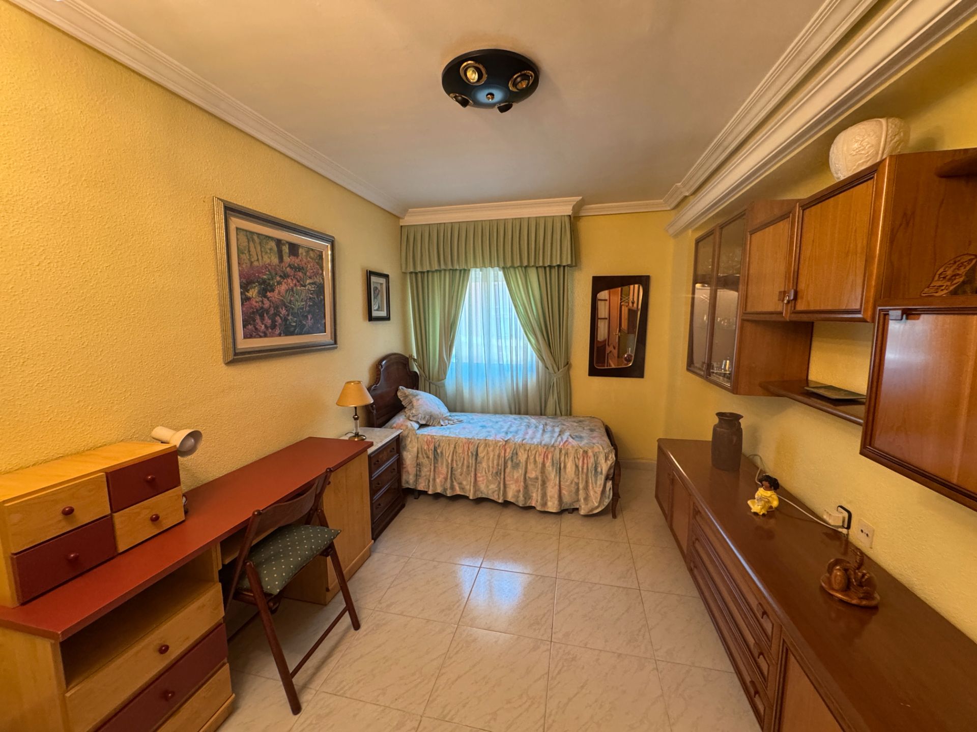 Dormitori de Apartament per a compartir en Málaga Capital amb Moblat i Balcó