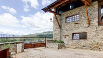 Vista exterior de Casa o xalet en venda en Puigcerdà amb Terrassa