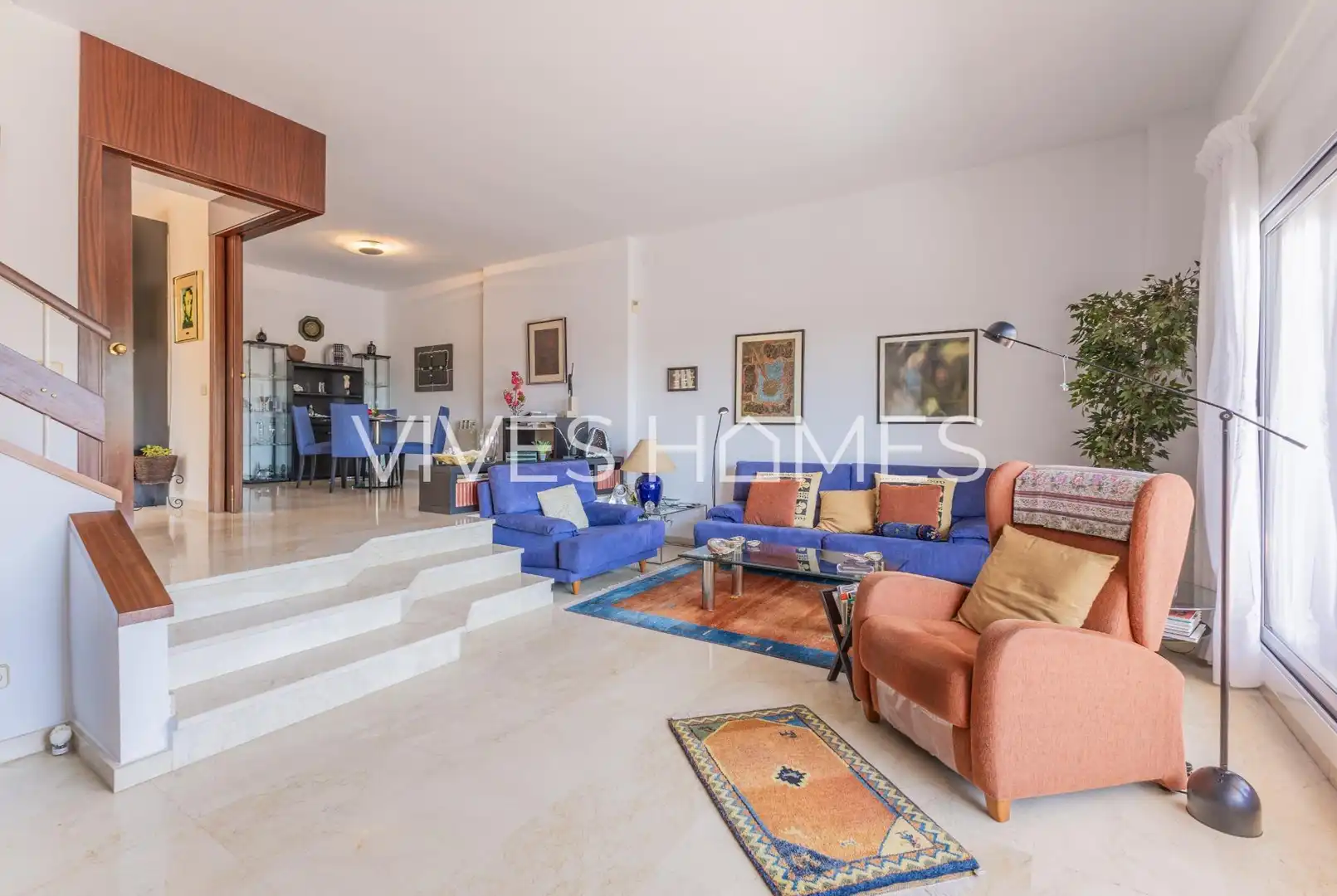 Sala d'estar de Casa adosada en venda en Sant Andreu de Llavaneres amb Calefacció, Jardí privat i Terrassa