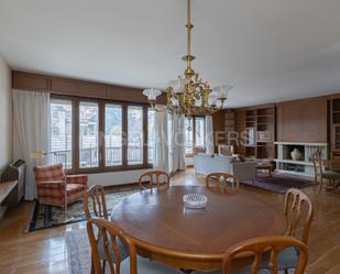 Dining room of Apartment for sale in  Barcelona Capital  with Air Conditioner, Heating and Parquet flooring