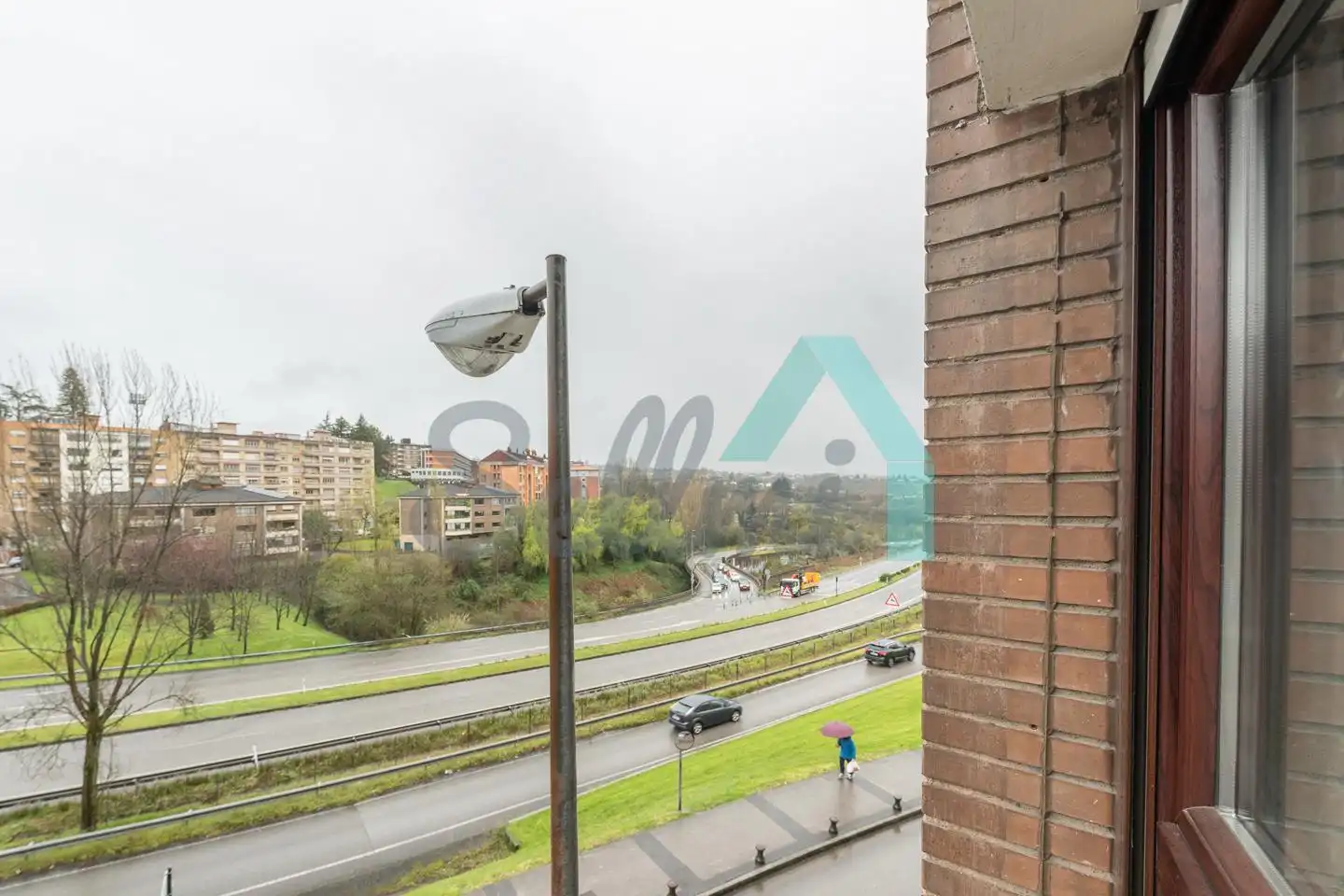 Vista exterior de Pis de lloguer en Oviedo  amb Calefacció, Parquet i Terrassa