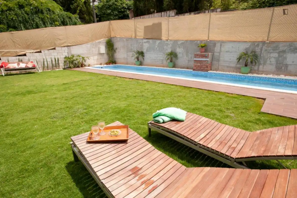 Jardín de Estudio de alquiler en Dos Hermanas con Aire acondicionado, Amueblado y Microondas