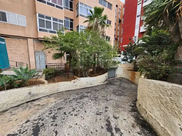 Exterior view of Garage for sale in Las Palmas de Gran Canaria