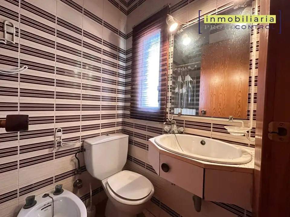 Bathroom of Flat for sale in Zuera  with Air Conditioner, Heating and Terrace