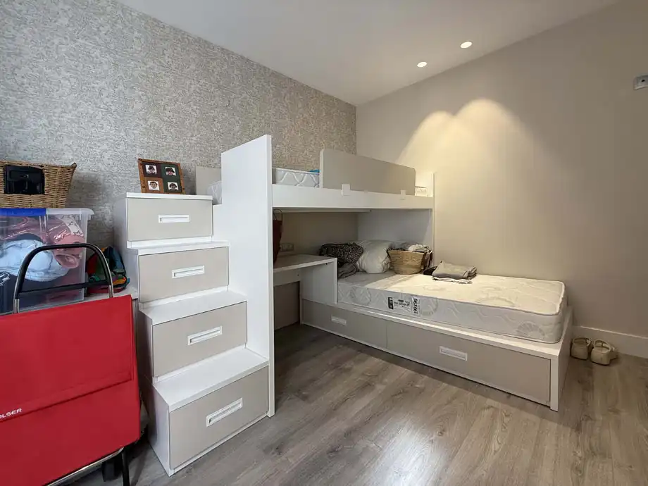Habitación de Piso en venta en Vitoria - Gasteiz con Calefacción y Amueblado