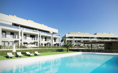 Vista exterior de Apartament en venda en Estepona amb Terrassa i Piscina