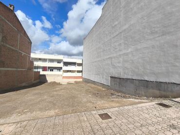 Terreny residencial en venda a Calle Gloria Fuertes 97