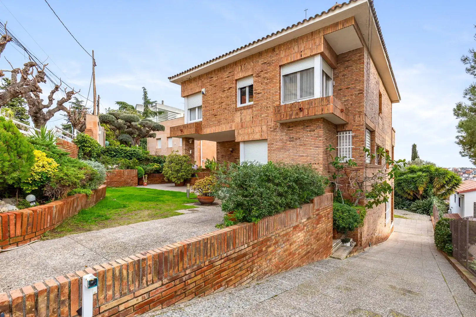 Exterior view of Houses for sale in Sant Just Desvern  with Air Conditioner, Heating and Terrace