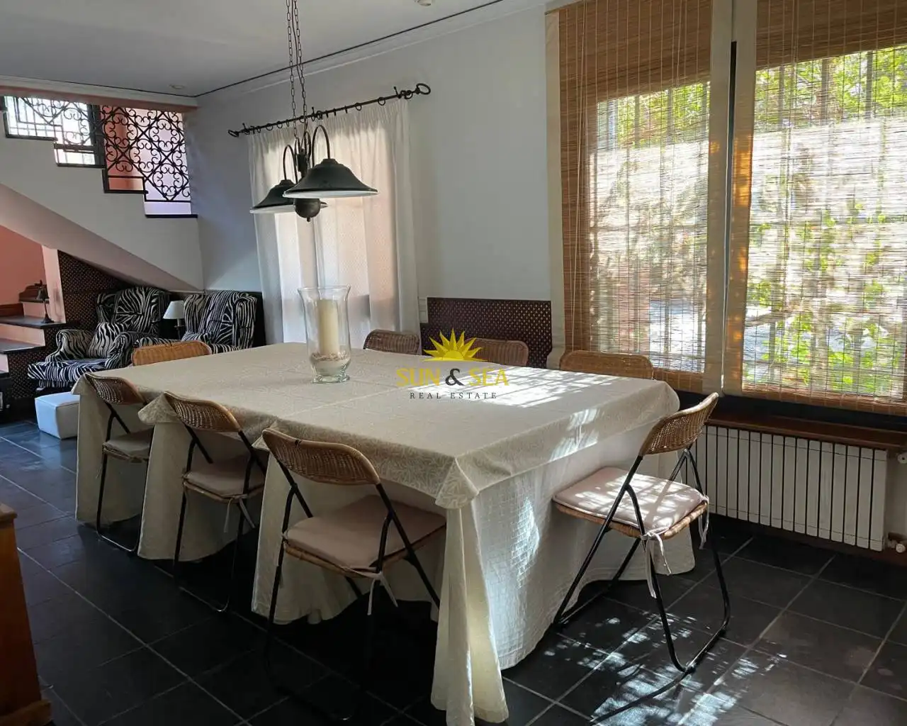 Dining room of Houses for rent in Benidorm  with Air Conditioner, Private garden and Terrace