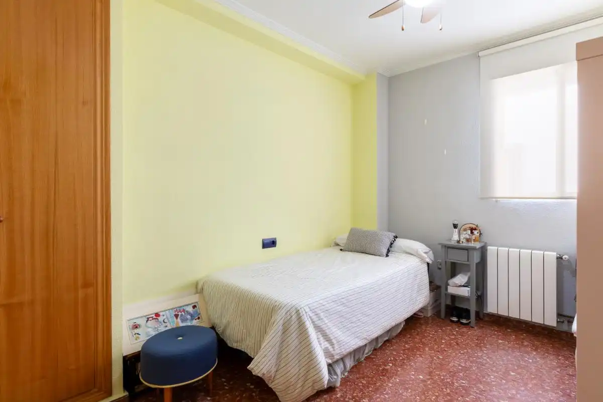 Habitación de Piso en venta en Valencia con Aire acondicionado y Calefacción