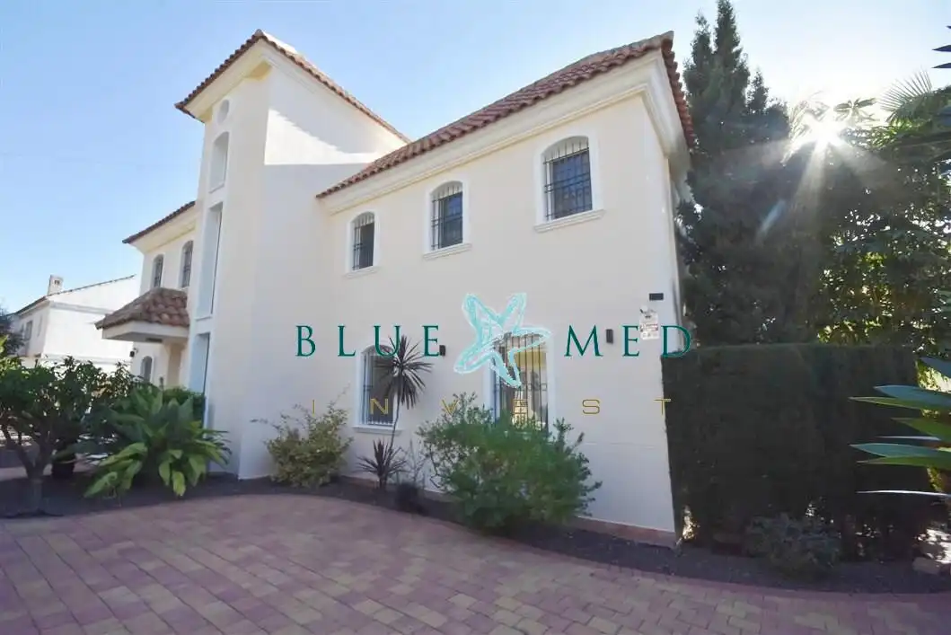Vista exterior de Casa o chalet en venta en Cartagena con Aire acondicionado, Jardín privado y Terraza