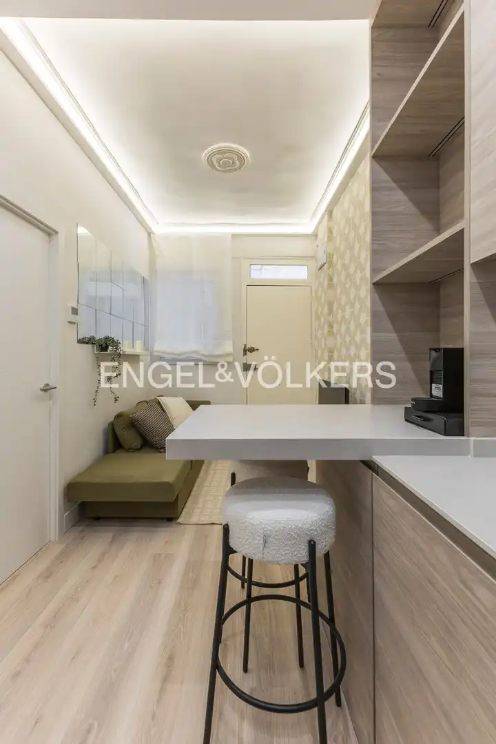 Balcony of Flat for sale in Madrid  with Air Conditioner and Heating