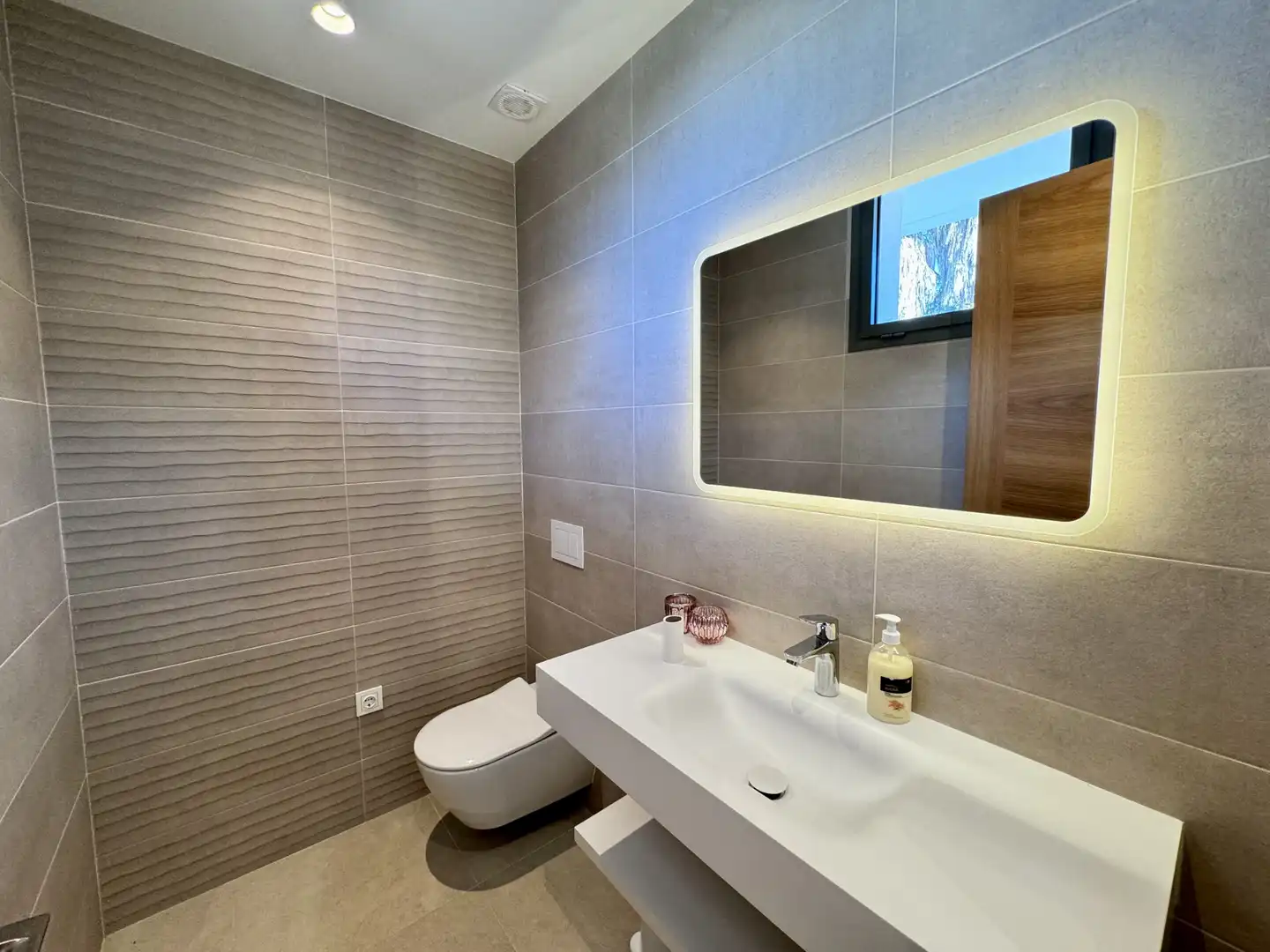 Casa o chalet de alquiler en DOS HERMANAS II, 12, Paraiso - Barronal
