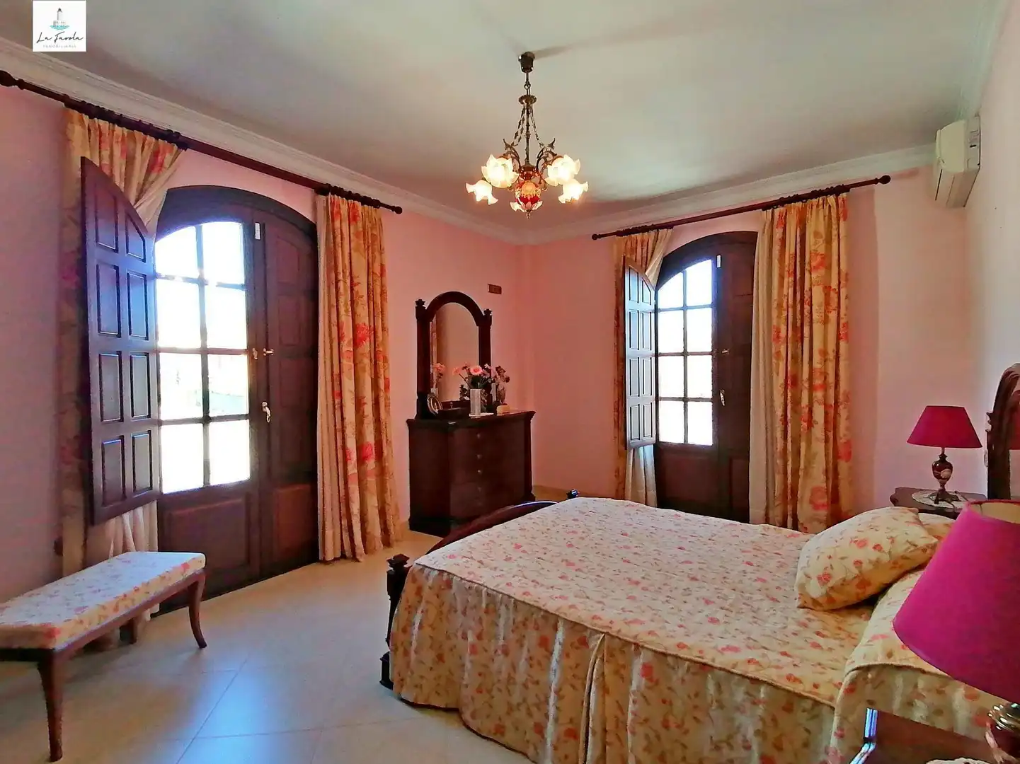 Habitación de Casa o chalet en venta en Archidona con Calefacción, Jardín privado y Terraza
