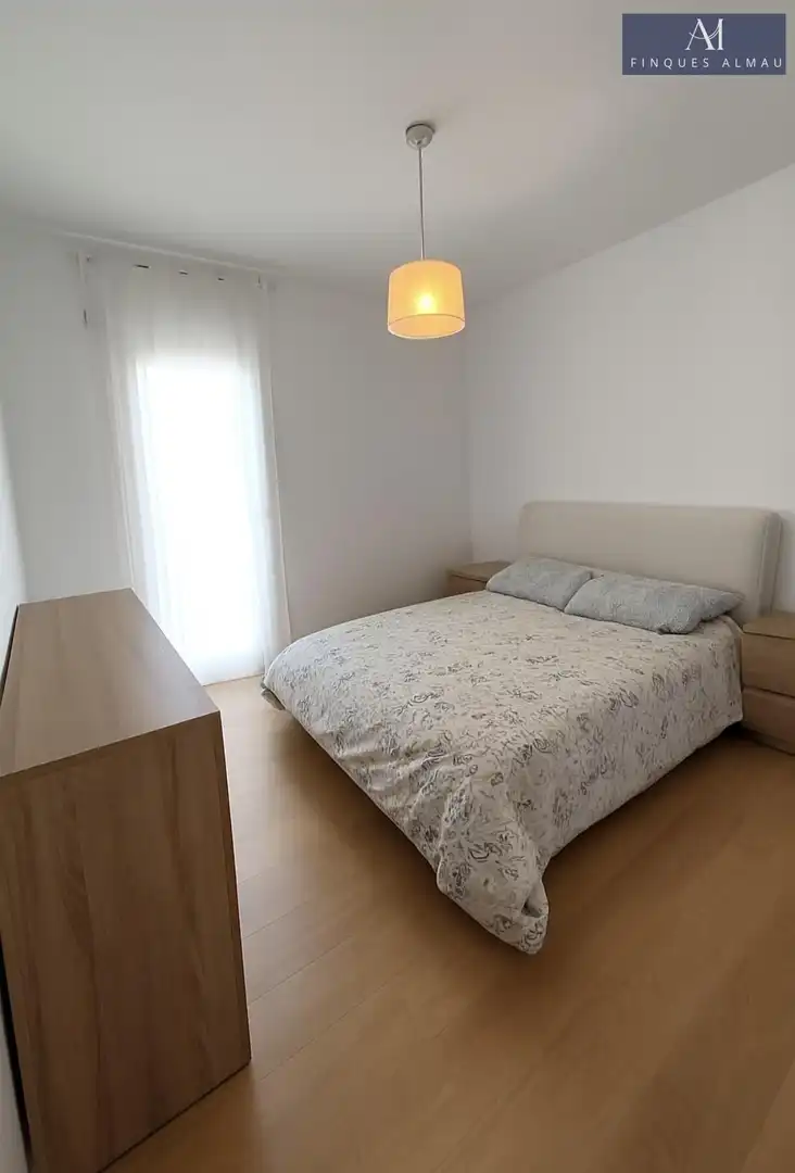 Schlafzimmer von Wohnung zum Verkauf in Sitges mit Klimaanlage, Parkett und Terrasse