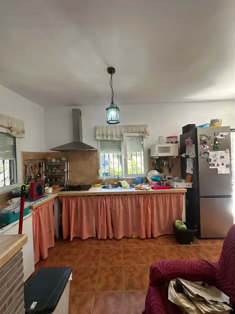 Cuina de Finca rústica en venda en Benamargosa amb Aire condicionat, Jardí privat i Terrassa