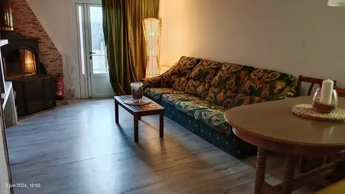 Sala d'estar de Casa o xalet en venda en Grisaleña amb Jardí privat i Moblat