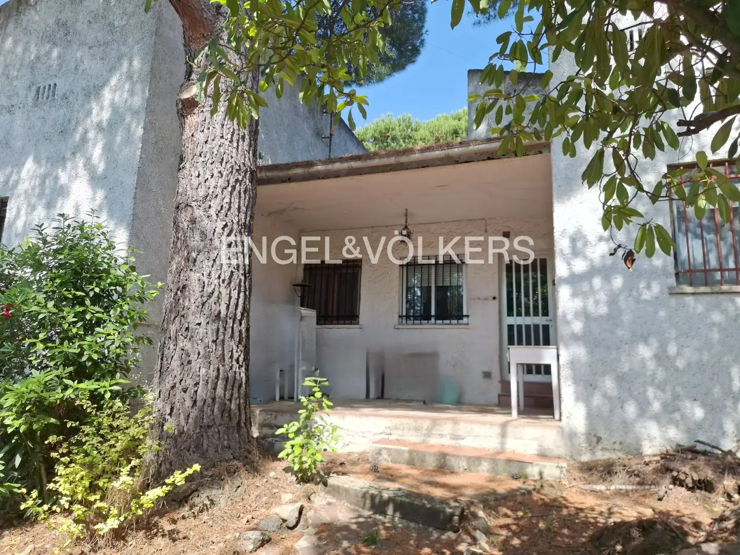 Vista exterior de Casa o chalet en venta en Las Rozas de Madrid con Calefacción, Jardín privado y Terraza