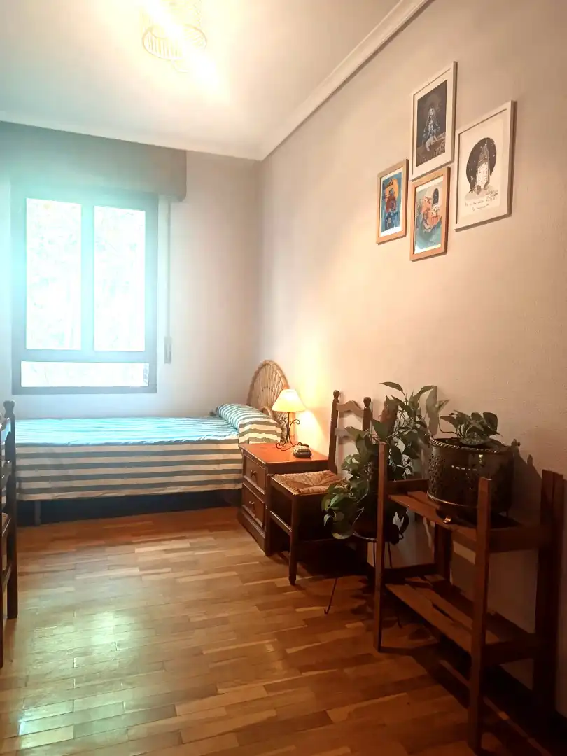 Habitación de Piso en venta en  Logroño con Amueblado