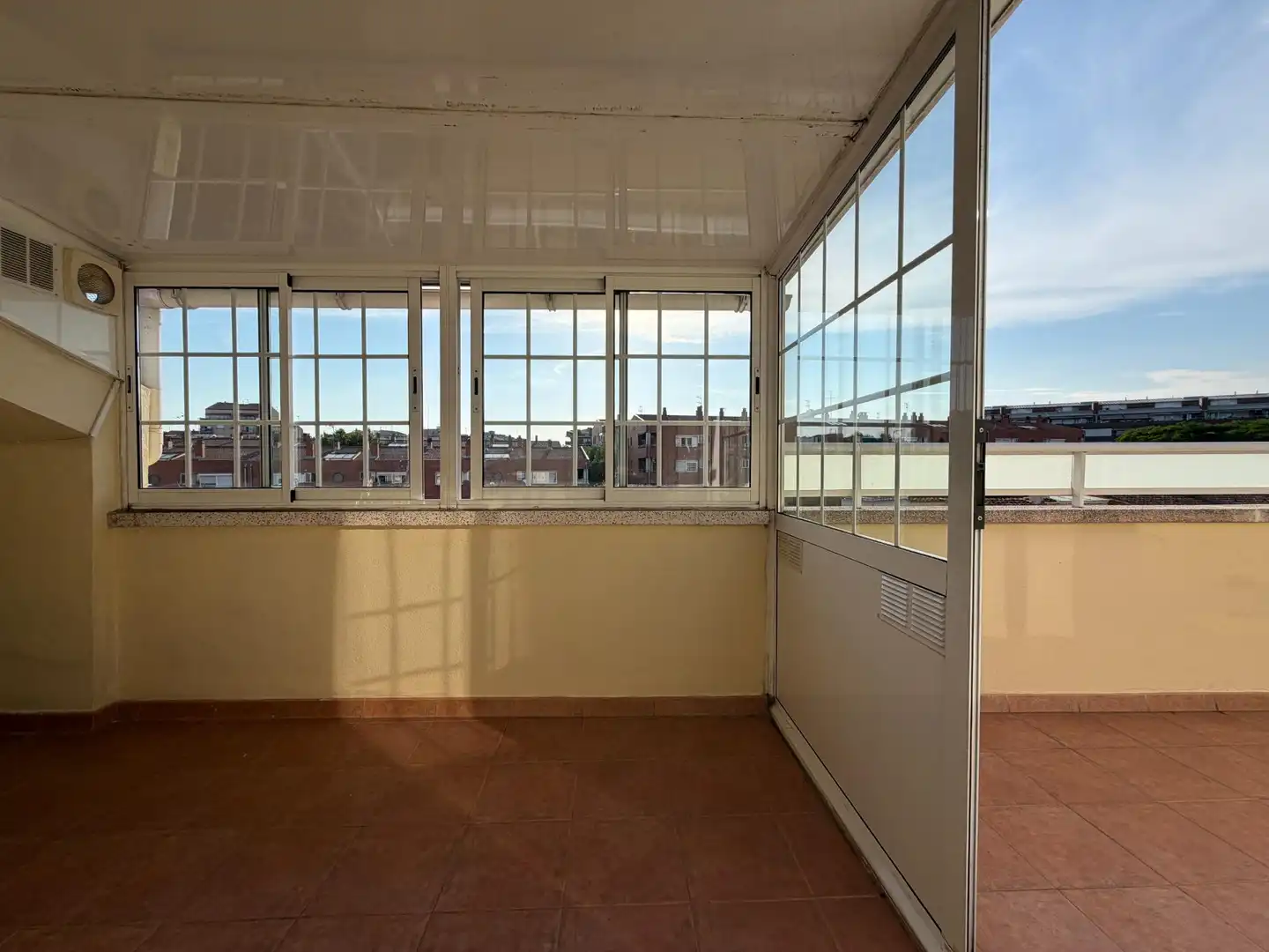 Balcony of Houses for sale in Rubí  with Air Conditioner, Heating and Private garden